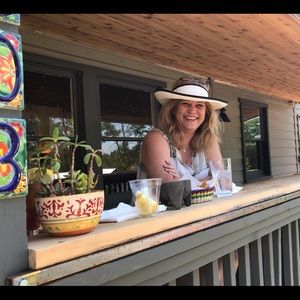 Meet your Posher, Christine